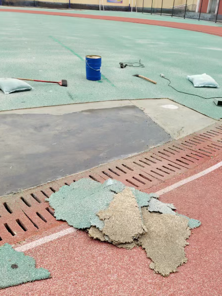 牡丹江球场翻新维修补、球场翻新修补改造